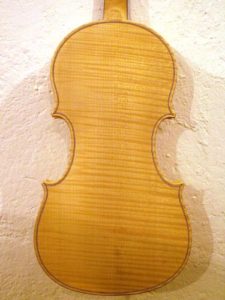 Création d'un violon